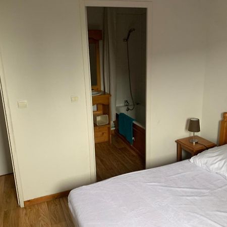 Appartement Dans Residence Bois De La Reine, Besse Et Saint Anastaise Екстериор снимка