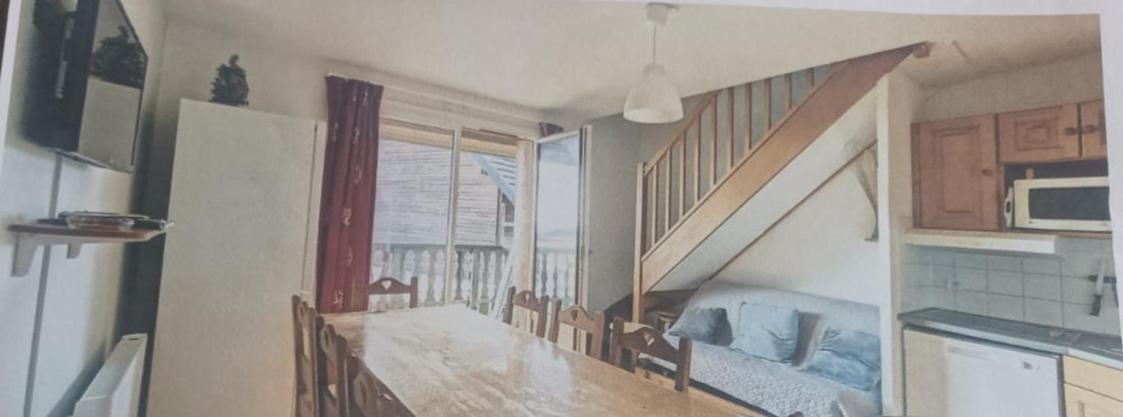 Appartement Dans Residence Bois De La Reine, Besse Et Saint Anastaise Екстериор снимка